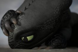 3D model of Toothless, looking overwhelmed and sad